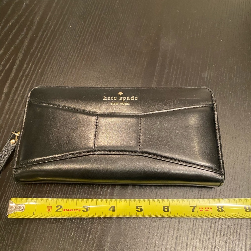 Black Kate Spade Black “2 Park Avenue Beau” Wallet